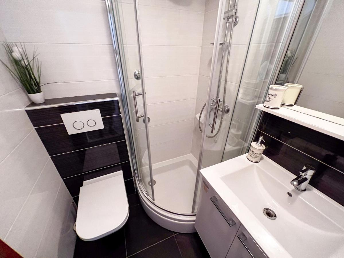 Apartment Cesare 3 Zastražišće Εξωτερικό φωτογραφία