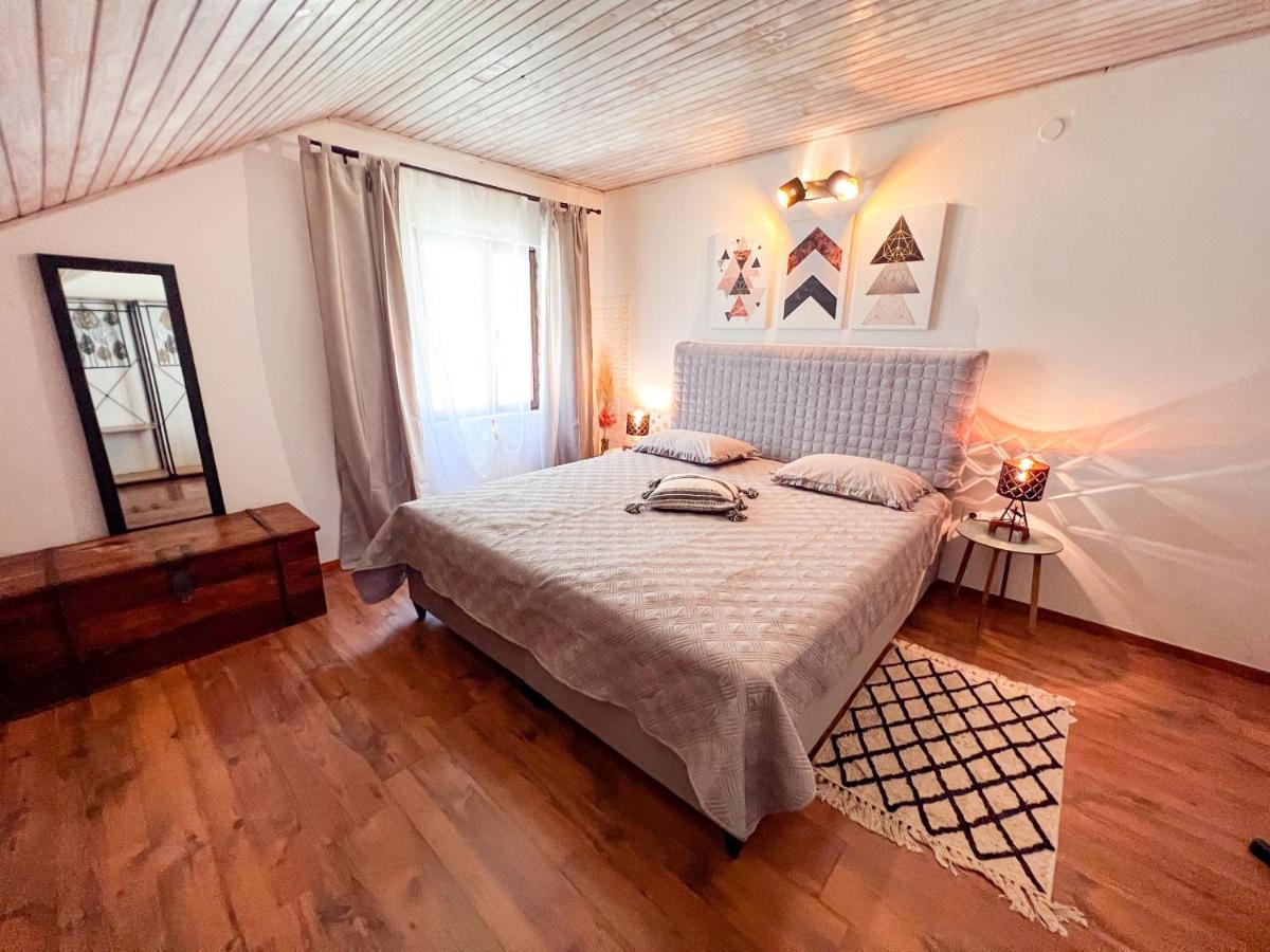 Apartment Cesare 3 Zastražišće Εξωτερικό φωτογραφία