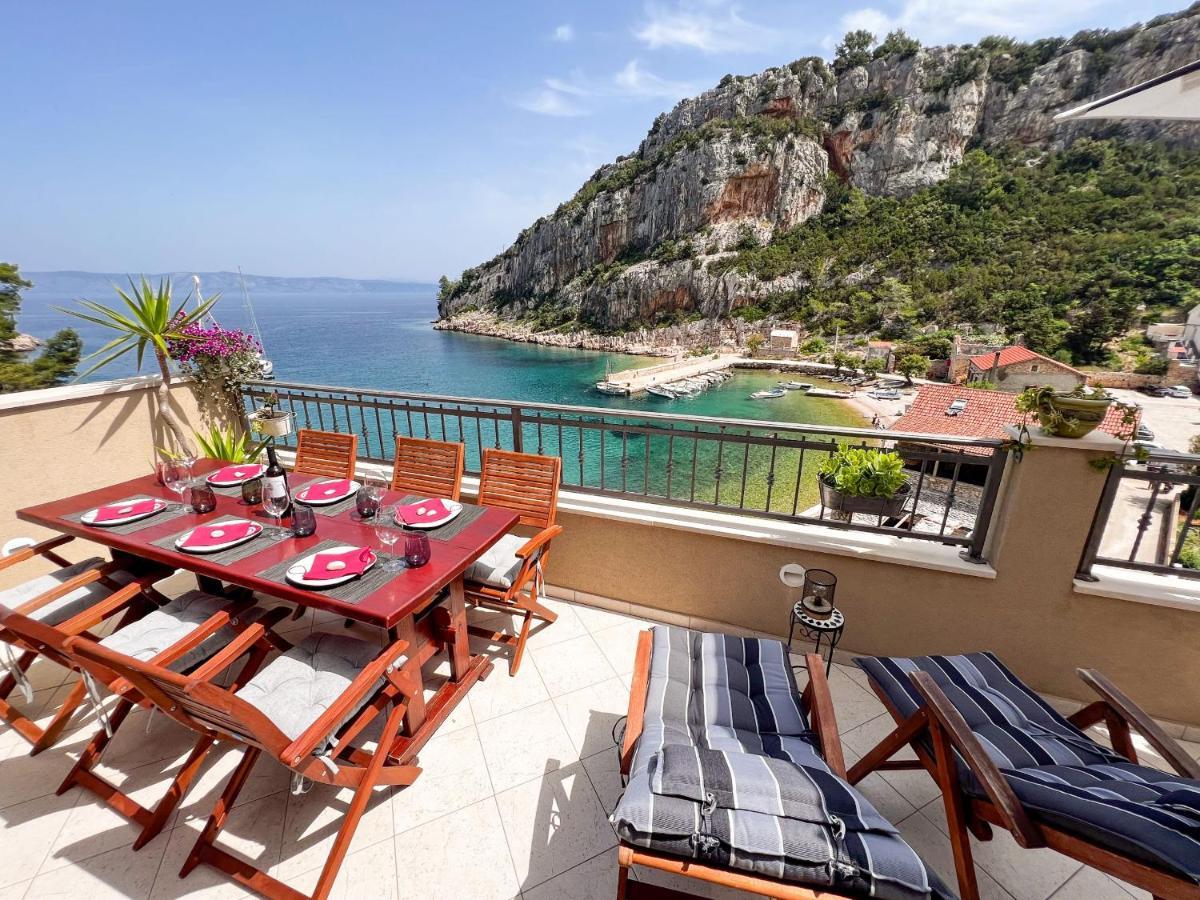 Apartment Cesare 3 Zastražišće Εξωτερικό φωτογραφία