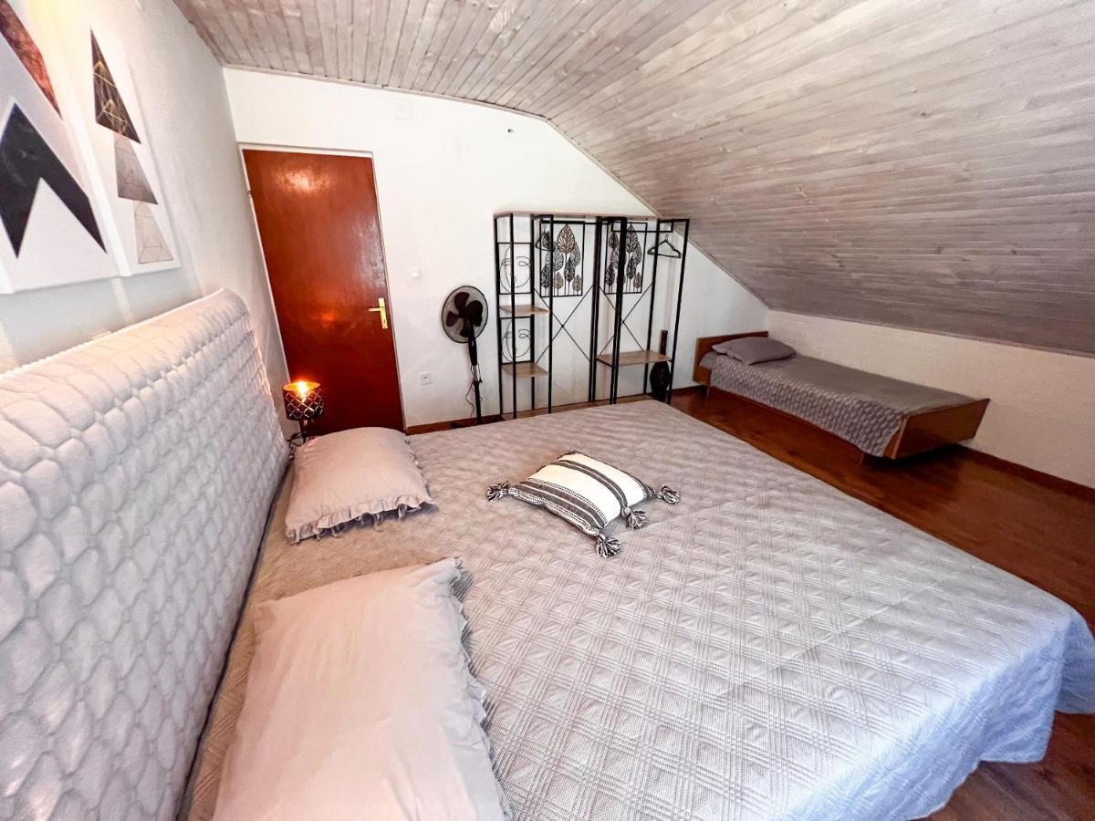 Apartment Cesare 3 Zastražišće Εξωτερικό φωτογραφία